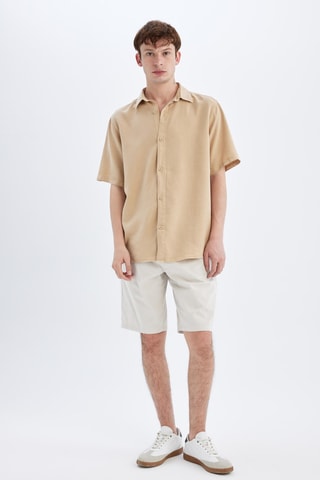 Camisa regular em linho - Bege
