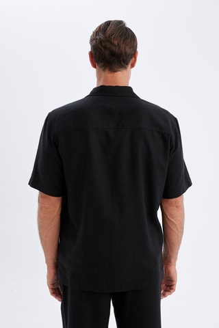 Camisa relaxed em linho - Preto