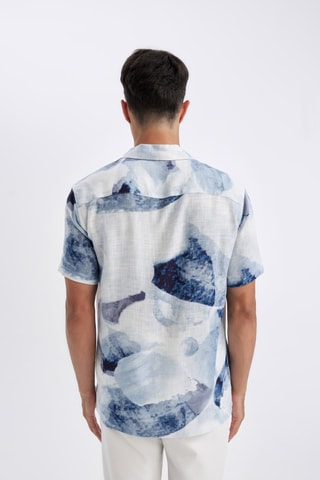 Camisa regular - Azul-claro e branco