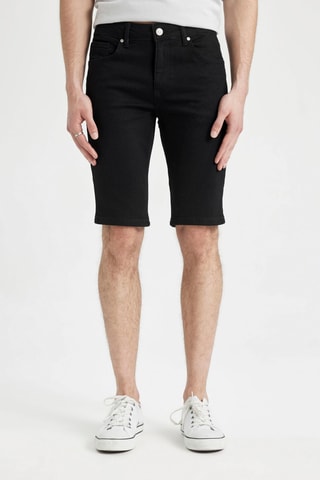 Bermudas skinny - Preto