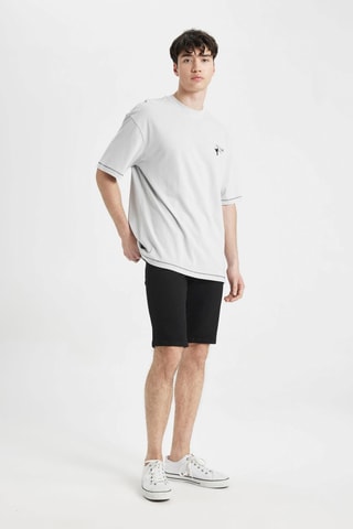 Bermudas skinny - Preto