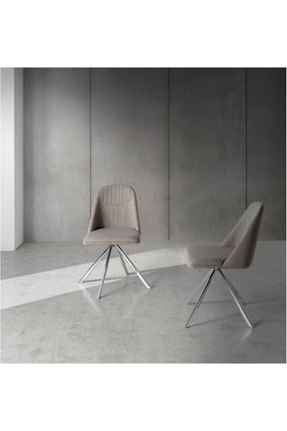 4 chaises -  47 x 82 x 56 cm