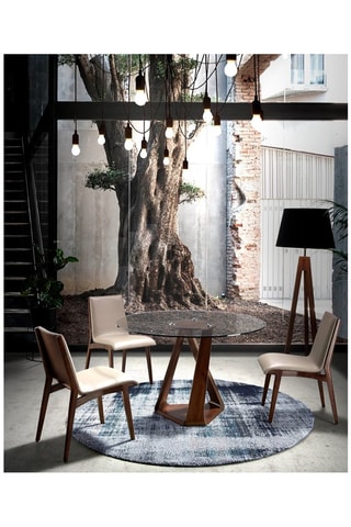 2 chaises en frêne - 46 x 59 x 82 cm