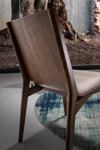 2 chaises en frêne - 46 x 59 x 82 cm