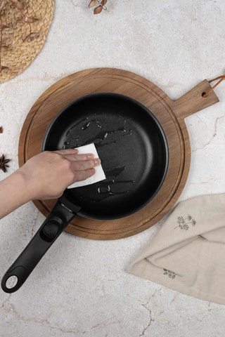 Batterie de cuisine revêtement titane Anthracite Collection - 9 pièces