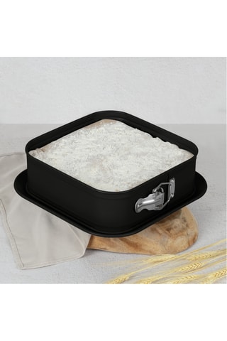 Moule à charnière Matte Black – 28 x 28 cm