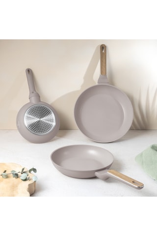 3 poêles Taupe Nordic – 20, 24 et 28 cm