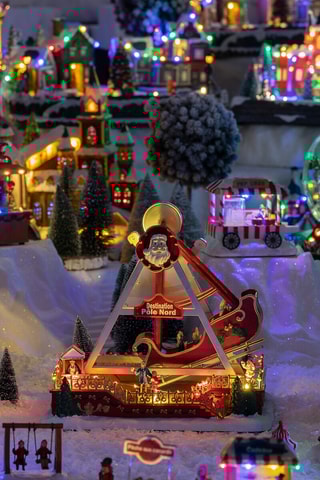 Bateau d'attraction musical LED - Rouge et blanc