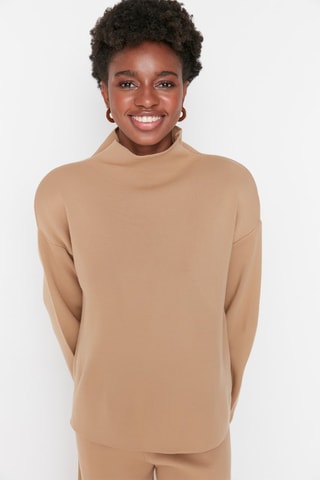 Camisola e calças wide legs Camel