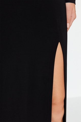 Vestido midi Preto