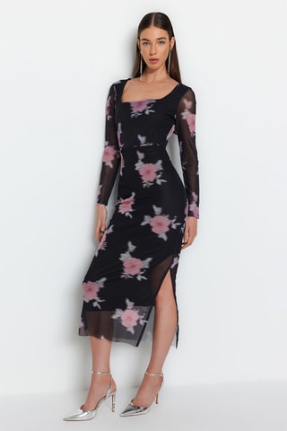 Vestido midi Preto