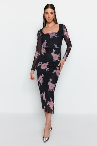 Vestido midi Preto