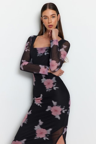 Vestido midi Preto