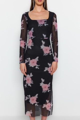 Vestido midi Preto