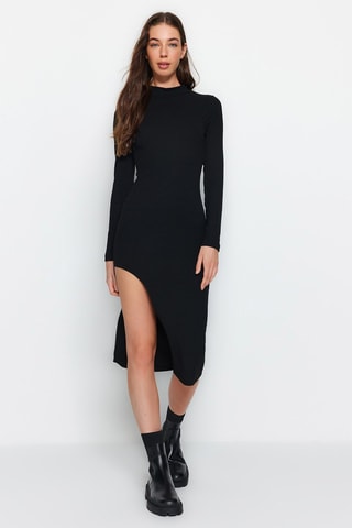 Vestido midi Preto