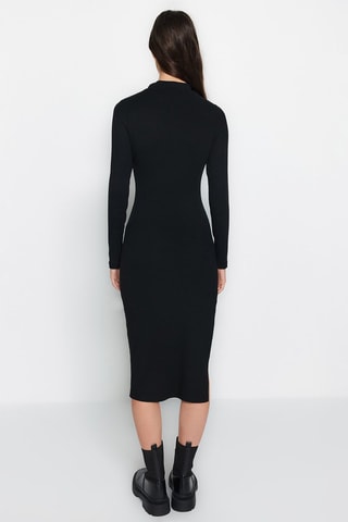 Vestido midi Preto