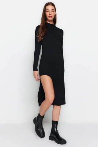 Vestido midi Preto
