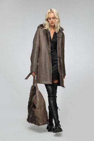 Manteau en peau lainée de mouton - 
Marron
