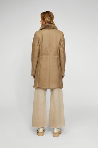 Manteau en peau lainée de mouton Beige