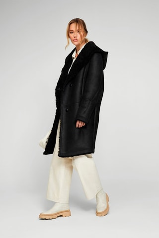 Manteau en peau lainée de mouton à capuche - 
Noir
