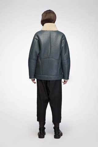 Manteau en peau lainée de mouton - Bleu