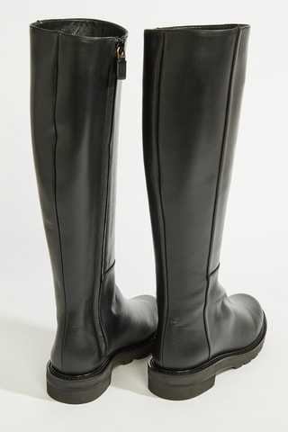 Botas em couro - Preto