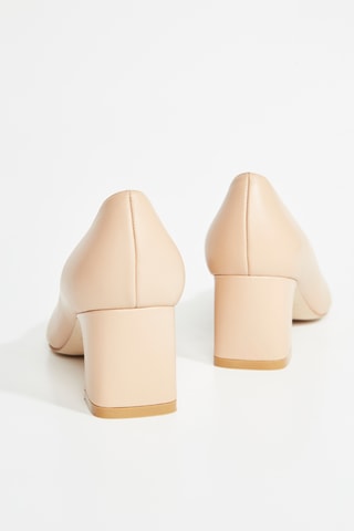 Sapatos de salto envernizados em couro - Bege