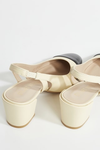 Sapatos de salto em couro - Bege