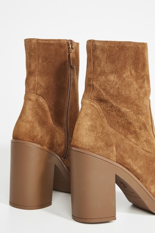 Botins em couro - Castanho