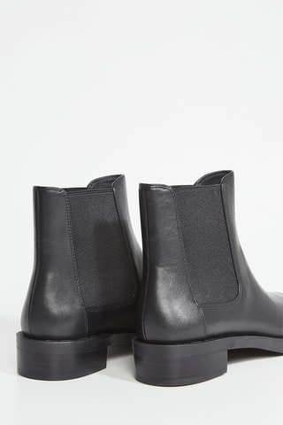 Botins Chelsea em couro - Preto