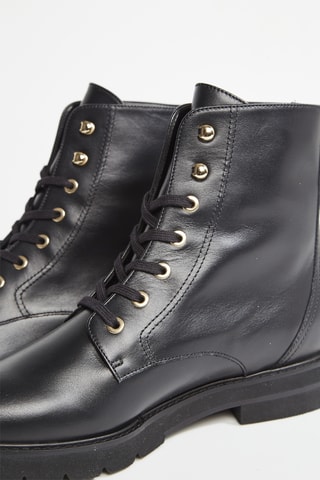 Boots em couro - Preto