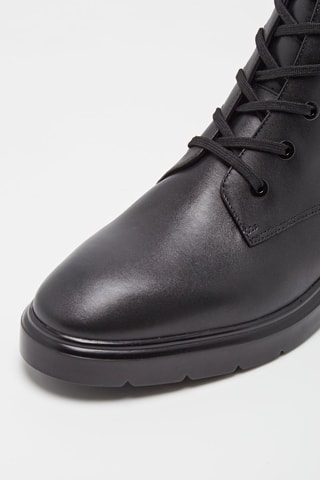 Botins em couro McKenzee Bootie Preto 