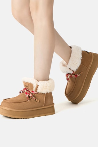 Botins forrados com plataforma em nobuck Lapwing - Camel