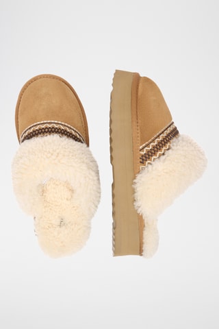Socas forradas com plataforma em nobuck Crake - Camel
