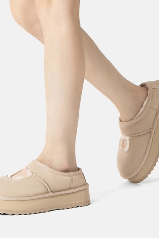 Socas forradas com plataforma em nobuck Plumed - Areia