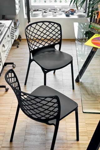 2 chaises Gamera - 53 x 82 x 53 cm