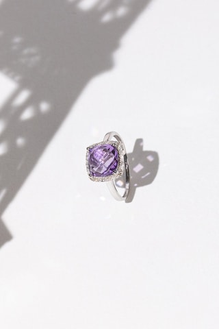 Ring Pukhet Witgoud, Amethist en Diamanten