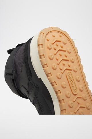 Chaussures montantes de basketball en cuir Forum - Noir