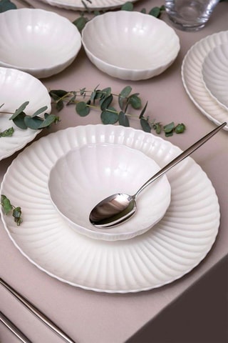 Serviço de porcelana - 18 peças 