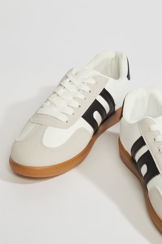 Sapatilhas - Branco e preto