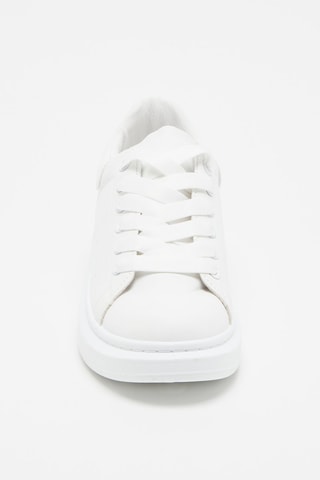 Sapatilhas com plataforma 
Branco
