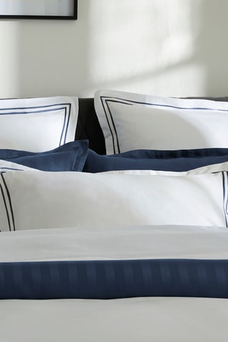 2 taies d'oreiller en satin de coton 80 fils/cm² Nice - Bleu foncé et blanc