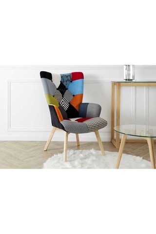 Cadeirão Helsinki Patchwork Multicor e natural