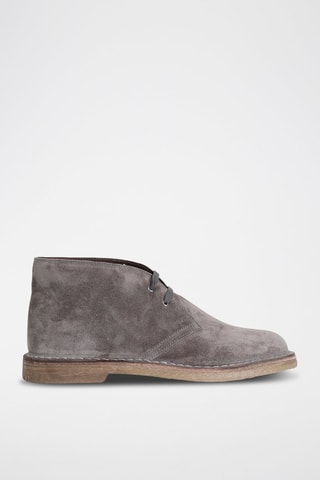 Boots em nobuck 
Cinzento