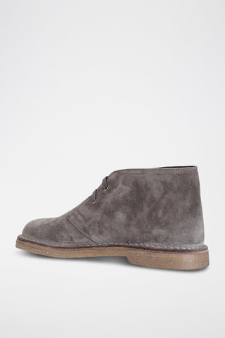 Boots em nobuck 
Cinzento
