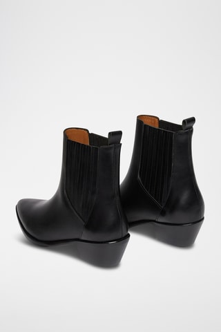 Botins em couro - Preto