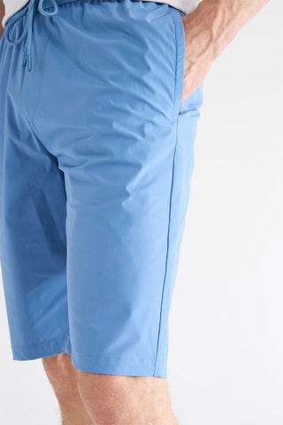 Bermudas - Azul-celeste