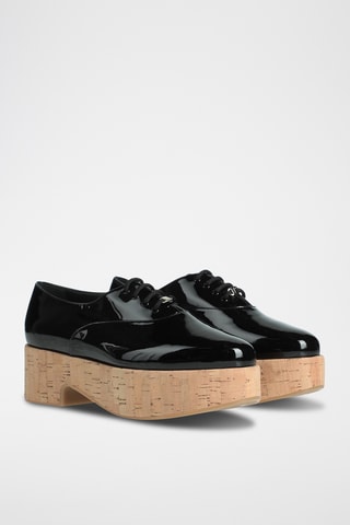 Ferragamo - Derbys plateformes vernis en cuir de veau - Noir