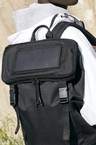 Sac à dos avec recharge solaire Noir