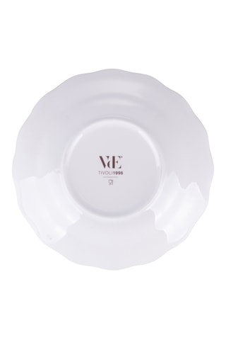 18 assiettes plates en porcelaine – 20,7, 22,5 et 27 cm